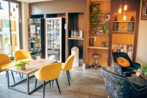 Posezení v ubytování B&B HOTEL Metz Est Technopole Pôle Santé