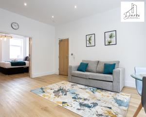 Galeriebild der Unterkunft Apartment 1 - Beautiful 1 Bedroom Apartment Near Manchester in Worsley + 9 Fotos