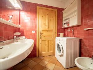 Koupelna v ubytování Coop Paradisin Apartment - AlpineEscape