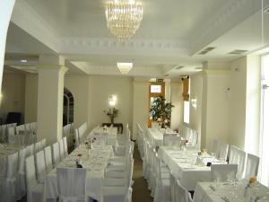 Restoran atau tempat lain untuk makan di Avra Spa Hotel