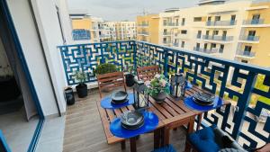 Rõdu või terrass majutusasutuses Luxury Apartment with Pool