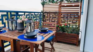Rõdu või terrass majutusasutuses Luxury Apartment with Pool