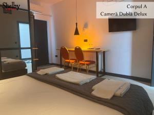 Φωτογραφία από το άλμπουμ του Hotel Sinner's Shelby σε Corabia