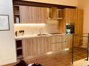 A kitchen or kitchenette at Lo Paglier - Le Four des Alpes