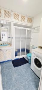 Kuchyň nebo kuchyňský kout v ubytování Apartamento Salema mar, relax y atardecer al norte de Gran Canaria