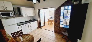 Kuchyň nebo kuchyňský kout v ubytování Apartamento Salema mar, relax y atardecer al norte de Gran Canaria