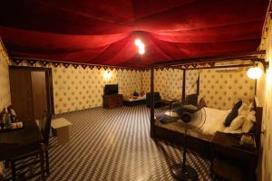 Зона вітальні в Serene Aravali Resort, Pushkar