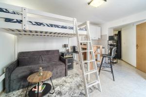 Kuchyňa alebo kuchynka v ubytovaní Aryjina kuća, mountain & seaview studio apartment - rooftop terrace