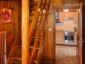 Kuchyň nebo kuchyňský kout v ubytování Chalet in Kyjov near Kyjovská Dam