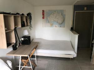 Zdjęcie z galerii obiektu Charmant studio et son jardin w mieście Lagny +2 zdjęcia