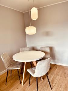 Posedenie v ubytovaní Apartament u Agnieszki