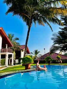Bazén v ubytování Moonstone Villas nebo v jeho okolí