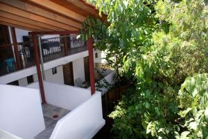 Μπαλκόνι ή βεράντα στο HOTEL AGNI -ENOIKIAZOMENA DIAMERIZMATA