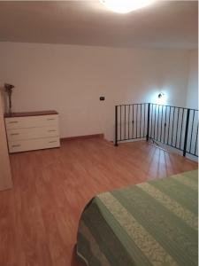 Ένα ή περισσότερα κρεβάτια σε δωμάτιο στο Antico Borgo - Via Napoli, 2