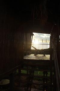Blick auf den Sonnenuntergang/Sonnenaufgang von der Lodge aus oder aus der Nähe