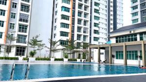Hồ bơi trong/gần QINARA HOMESTAY @ Meru Ipoh +7 ảnh