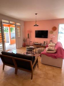 TV a/nebo společenská místnost v ubytování Villa Norah t5 duplex
