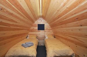 Кровать или кровати в номере Wolds Glamping