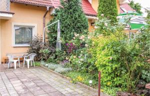 Vonkajšia záhrada v ubytovaní Holiday Home Rewal Olszynowa Ii + 7 fotografií