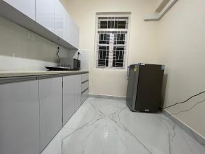 O bucătărie sau chicinetă la Studio Apartment -Dom Francisco