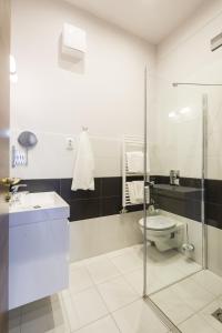 Koupelna v ubytování Hotel Ankavi + 37 fotografií