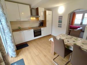 Dapur atau dapur kecil di Ferienwohnung Cassiopeia