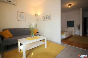Posedenie v ubytovaní Dr. IGDA Apartments