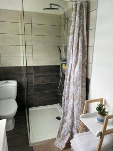 Phòng tắm tại Villas smoothie SYCARO