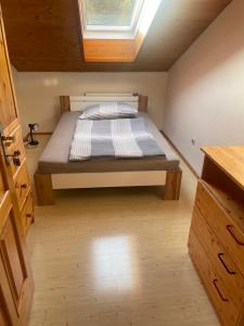 Posteľ alebo postele v izbe v ubytovaní Ferienwohnung ,Hoizmann`