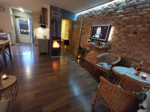 Galeriebild der Unterkunft DOMAGAŁA Domek z kominkiem in Łagów