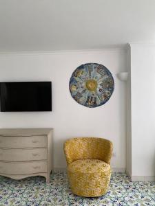 TV a/nebo společenská místnost v ubytování Villa Sain Charming Suite