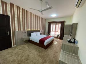 Letto o letti in una camera di ROYAL HOTEL