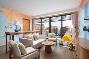 Posezení v ubytování Mangrove Tree Resort World Sanya Bay -Elader Palm Tower