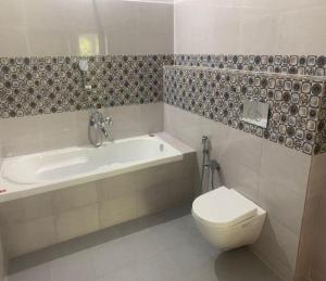 Gallery image of Orange Orchid 6BHK Private Pool Villa in Marakkānam