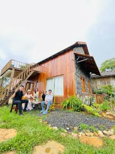 Κήπος έξω από το Pinky Moon House Măng Đen