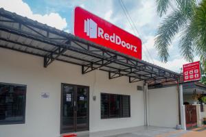 Certifikát, hodnocení, plakát nebo jiný dokument vystavený v ubytování RedDoorz Syariah near RS Soeradji Pemuda Klaten + 17 fotografií