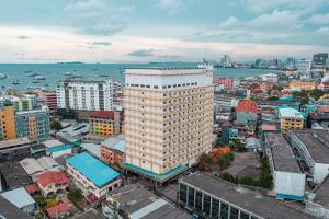 Nespecifikovaný výhled na destinaci Pattaya South nebo výhled na město při pohledu z hotelu