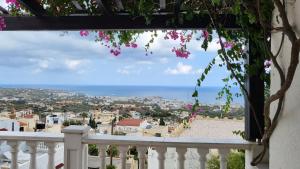 A general sea view or a sea view taken from A villát