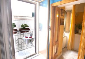 Photo de la galerie de l'établissement Casa Zefiro - The Fab Stay, à Ostuni 10 autres photos