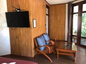 TV a/nebo společenská místnost v ubytování Likita Resort