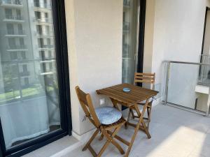 Μπαλκόνι ή βεράντα στο Comfortable place on the Marina port +3 φωτογραφίες