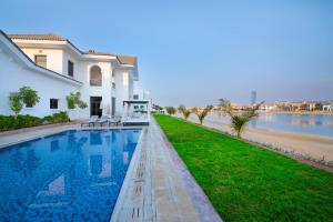 Maison Privee - Luxury Villa with Dramatic View Private Beach & Pool