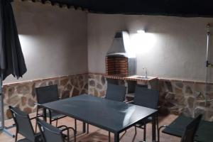 Posedenie v ubytovaní Casa FIGUEROA en Guadamur, próximo a Puy du Fou
