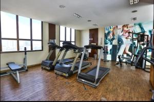 Fitness centrum a/nebo fitness zařízení v ubytování Flat 1015 - Comfort Hotel Taguatinga