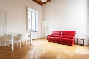 A seating area at Fifty Eight Suite Milan Santo Stefano
