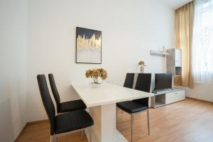 Gambar di galeri bagi Apartment in the central area. 5 minute's walk to the Danube. di Vienna