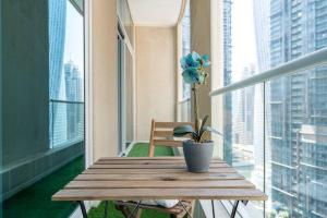 Fotografie z fotogalerie ubytování Charming Apartment in Central Dubai Marina v Dubaji
