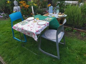 Atelier & Gardenhouse Glamping外面的花园