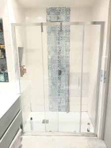 A bathroom at Le case di Lulù