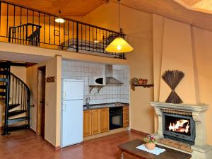 Кухня или мини-кухня в Casas rurales Valle de El Paular
